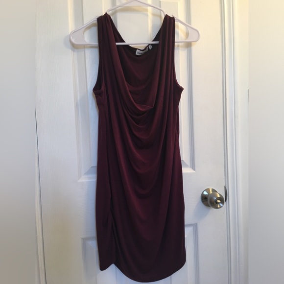 Burgundy nursing top - Picture 3 of 10